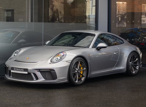 Porsche 911 GT3 Touring (991.2) 2