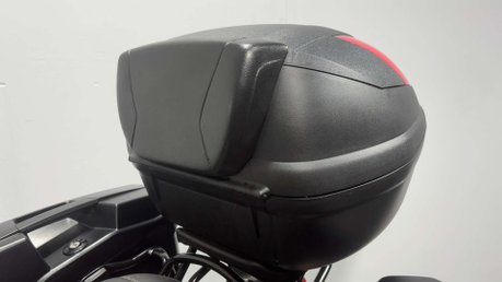 Royal Enfield Interceptor 650 2020 ONLY 10K FULL LUGGAGE MODERN CLASSIC RETRO 650CC A2 11