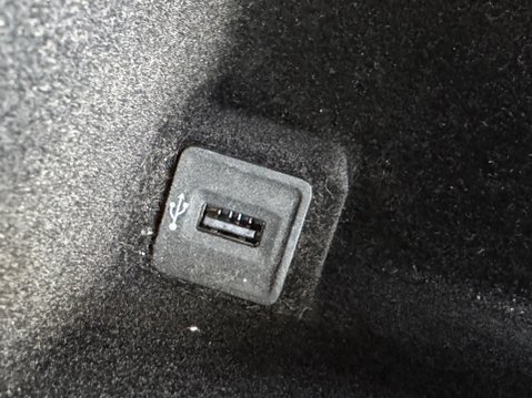 Volkswagen CC 2.0 TDI BlueMotion Tech R-Line DSG Euro 6 (s/s) 4dr 27