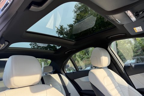 Mercedes-Benz C Class C250 D AMG LINE PREMIUM - 10 SERVICES - 2 OWNERS - LIGHT INTERIOR 51
