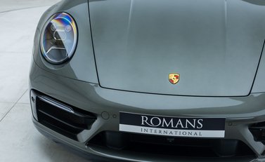 Porsche 911 Targa 4S (992) 36