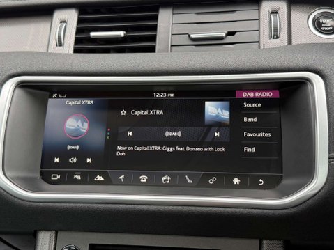 Land Rover Range Rover Evoque 2.0 TD4 HSE Dynamic SUV 5dr Diesel Auto 4WD Euro 6 (s/s) (180 ps) 64