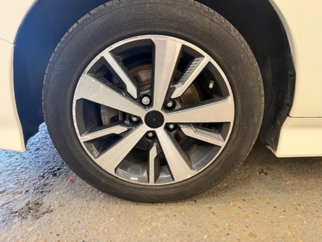 Nissan LEAF 40kWh Acenta Auto 5dr 25