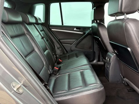 Volkswagen Tiguan 2.0 Tiguan R-Line Edition TDI BlueMotion Technology 4Motion Semi-Auto 4WD 5 28