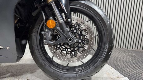 Honda CBR 2023 ONLY 4K LONG MOT WARRANTY 1 OWNER 650CC 36
