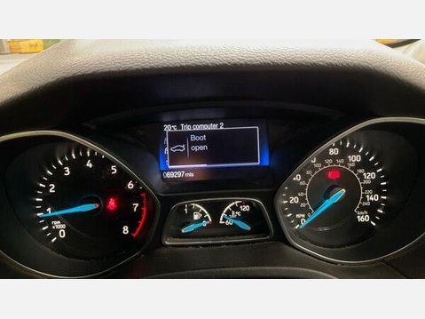 Ford Focus 1.0T EcoBoost Titanium Euro 6 (s/s) 5dr 10