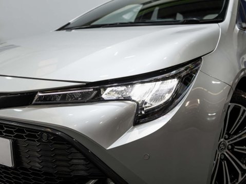 Toyota Corolla 1.8 VVT-h Design Touring Sports 5dr Petrol Hybrid CVT Euro 6 (s/s) (122 ps) 68