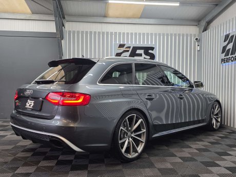 Audi RS4 4.2 FSI V8 Estate 5dr Petrol S Tronic quattro Euro 5 (450 ps) 6