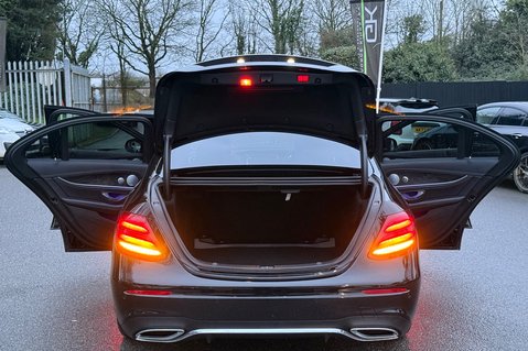 Mercedes-Benz E Class E 400 D 4MATIC AMG LINE PREMIUM PLUS - RARE -20 INCH ALLOYS -PAN ROOF  23