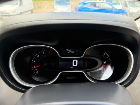 Renault Trafic 1.6 dCi ENERGY 27 Sport Nav Panel Van 5dr Diesel Manual SWB Standard Roof E 29
