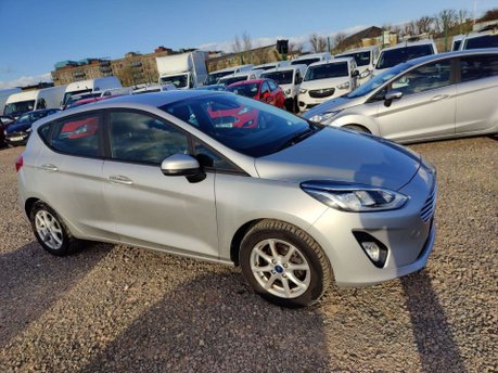 Ford Fiesta 1.0T EcoBoost Zetec Euro 6 (s/s) 5dr 5