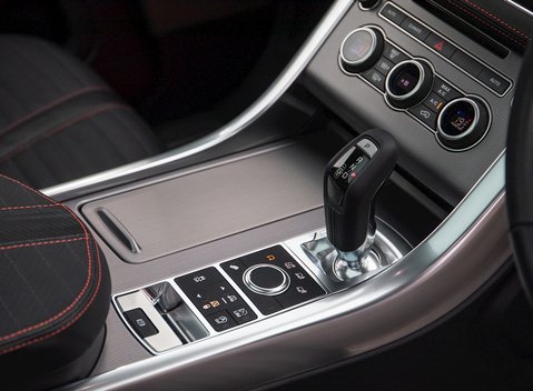 Land Rover Range Rover Sport 3.0 SDV6 URBAN 22