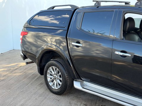 Mitsubishi L200 2.4 L200 Warrior DI-D 4WD 2