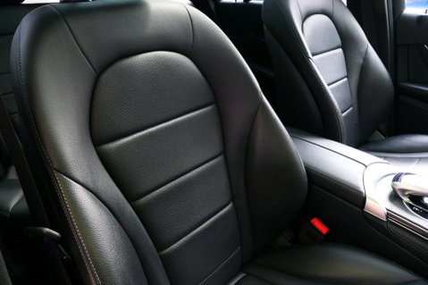 Mercedes-Benz GLC 2.1 GLC 250 D 4Matic AMG Line Premium+ Auto 4WD 5dr 22