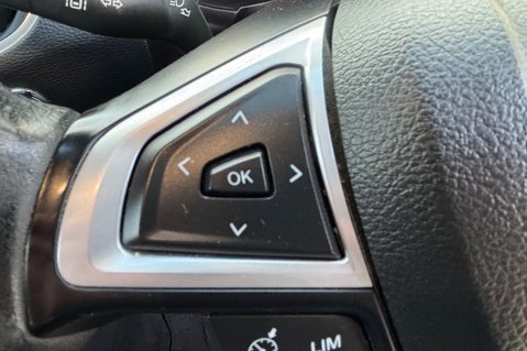 Ford Galaxy TITANIUM 1.5T !! LOOK !! 7 SEATS !! 10 SERVICES! 1 FORMER KEEPER! 36