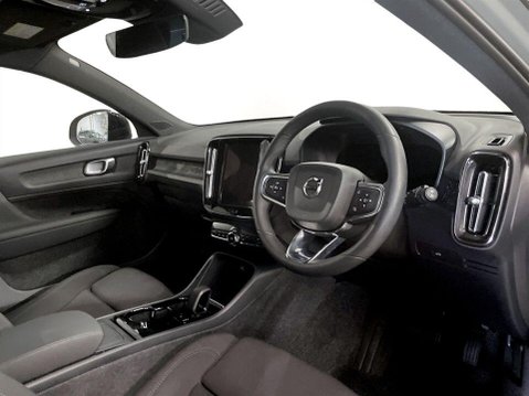 Volvo XC40 Recharge Twin 82kWh Core SUV 5dr Electric Auto AWD (408 ps) Cruise Control 12