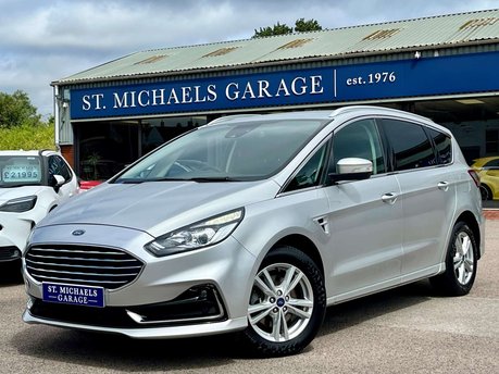 Ford S-Max 2.5 S-Max Titanium HEV CVT 5dr