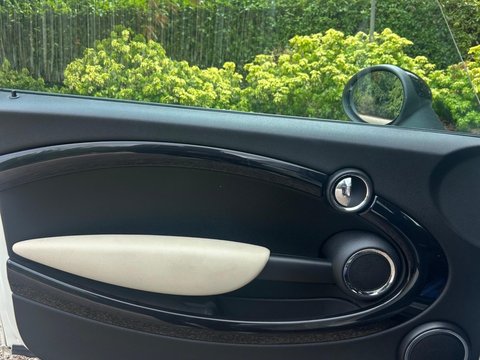 Mini Clubman 1.6 Cooper Estate 5dr Petrol Steptronic Euro 4 (120 ps) 30