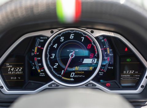 Lamborghini Aventador LP700-4 Roadster 20