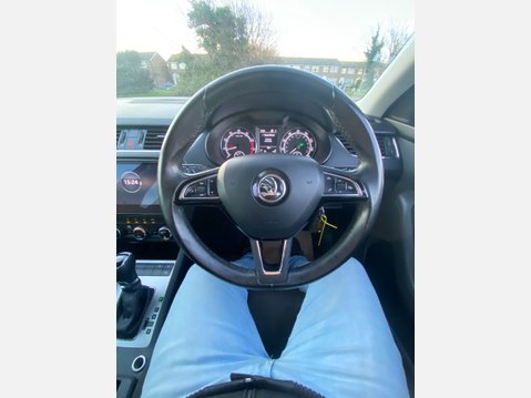 Skoda Octavia SE TSI DSG 11