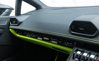 Lamborghini Huracan Tecnica 18