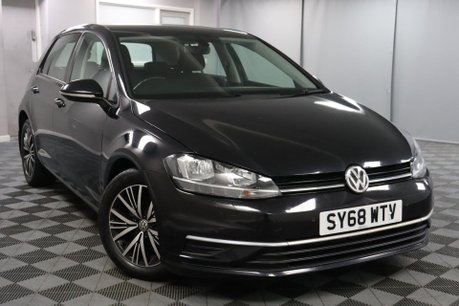 Volkswagen Golf SE NAVIGATION TDI 19