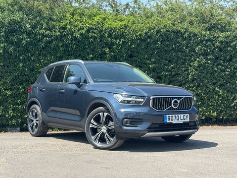 Volvo XC40 (Sold) B5 MHEV Inscription Pro SUV 5dr Petrol Hybrid Auto AWD Euro 6 (s/s) 3