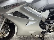 Honda VFR 2001 VTEC ONLY 19K NEW MOT SERVICED SPORTS EXHAUST 800CC 21