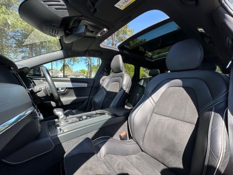 Volvo V90 2.0 D5 R-Design Plus Auto AWD Euro 6 (s/s) 5dr 4