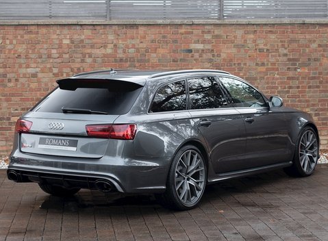 Audi RS6 Avant Performance 7