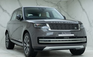 Land Rover Range Rover P460e SE 8