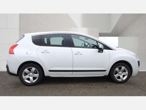Peugeot 3008 2.0 h e-HDi SR SUV 5dr Diesel Hybrid EGC 4WD Euro 5 (s/s) (200 ps) 8