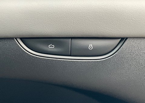 MG IM5 75kWh SINGLE MOTOR 18