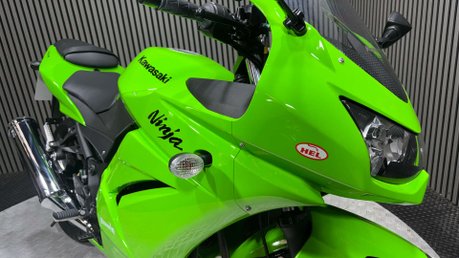 Kawasaki Ninja 250 EX 2008 ONLY 160 MILES OUTSTANDING CONDITION A2 READY 250CC 22