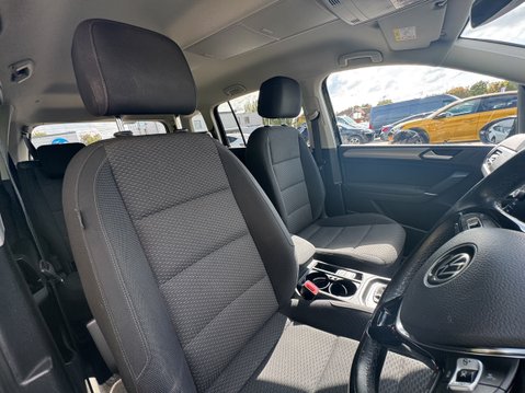 Volkswagen Touran 1.5 TSI EVO SE MPV 5dr Petrol DSG Euro 6 (s/s) (150 ps) 12