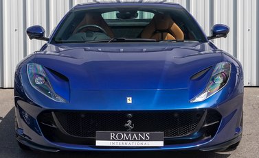 Ferrari 812 Superfast 4