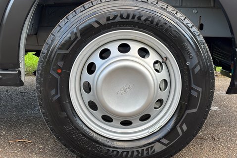 Ford Transit 500 Leader L4H3 170ps Panel Van - Air Con / Heated Seats 30