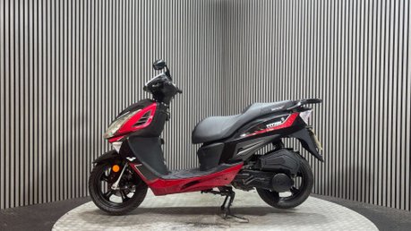 Lexmoto Titan 125 2021 ONLY 6K PROJECT SCOOTER SPARES OR REPAIR 125CC 4