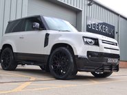 Land Rover Defender 90 2026 Brand NEW  HARD TOP STYLED BY SEEKER AIR SUSPENSION AND JUMP SEAT  4