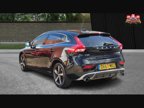 Volvo V40 T2 R-DESIGN NAV PLUS 6