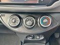 Toyota Yaris VVT-I ICON 31