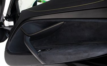 McLaren 720S Performance 17