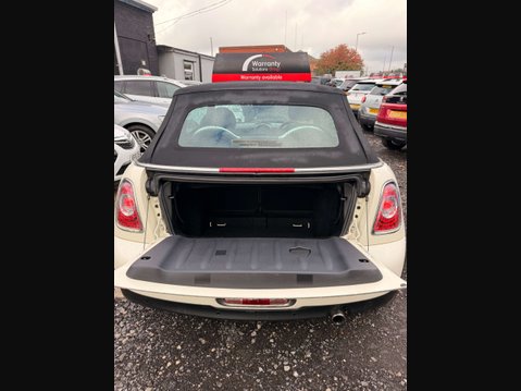 Mini Convertible 1.6 Cooper 2dr 32