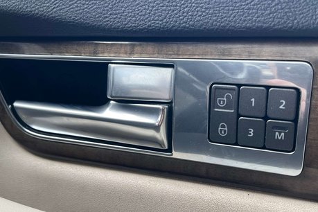Land Rover Range Rover Sport 3.0 TD V6 HSE SUV 5dr Diesel CommandShift 4WD Euro 4 (245 ps) 51