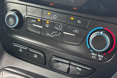 Ford Transit Connect 220 L1 Base 100 ps Tdci Panel Van - Air Con / Rear Camera 20