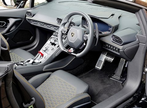 Lamborghini Huracan Spyder 17