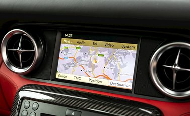 Mercedes-Benz SLS AMG 18