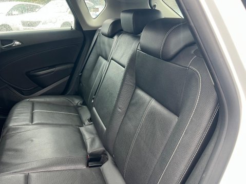 Vauxhall Astra 1.6 16v Elite Auto Euro 5 5dr 23