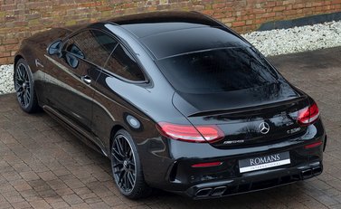 Mercedes-Benz C63 S Premium Plus 9