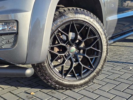 Volkswagen Amarok 3.0 TDI V6 BlueMotion Tech Highline Pickup Double Cab 4dr Diesel Auto 4Moti 9